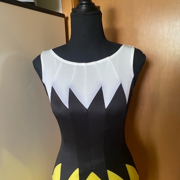 Patterned bodycon dress - Picture 3 of 6